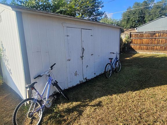 Shed
