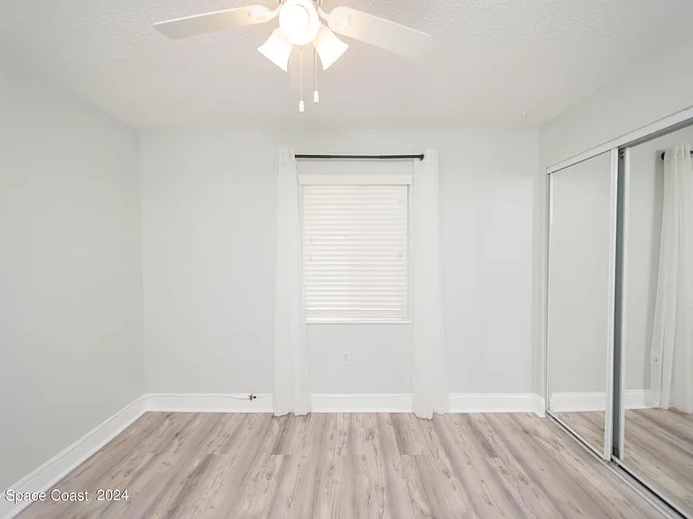 300 Nora Ave — Photo 21