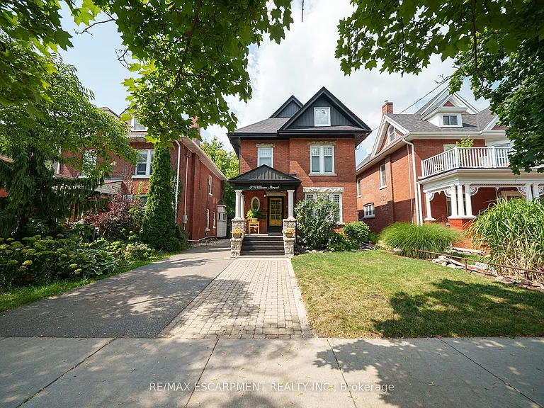 8 William St — Photo 1