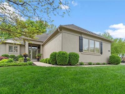 8821 W 142nd Pl, Overland Park, KS, 66221