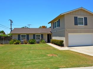 25 Cardinal Ln, Redlands, CA 92374