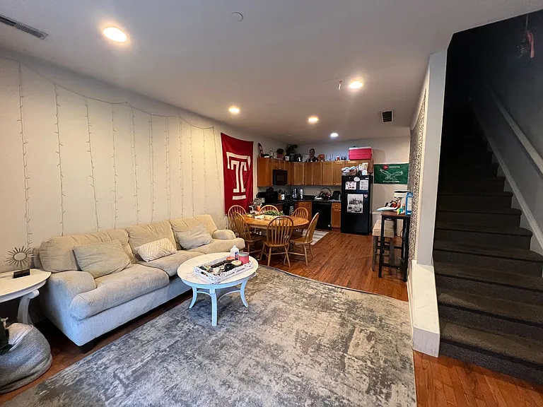 1803 W Berks St — Photo 23