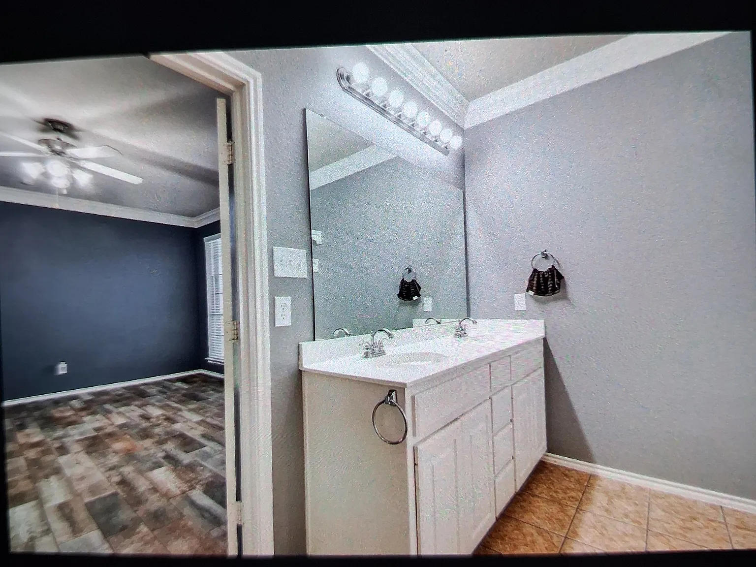 3 bed, 1785 sqft, $2,485 — Photo 3