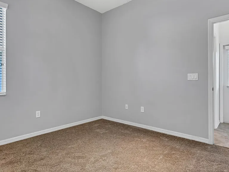 1341 Salmonberry St — Photo 27