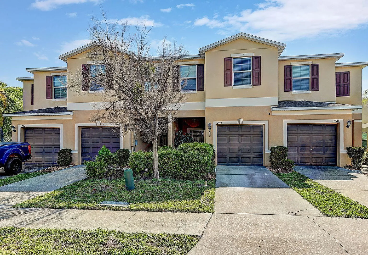 3 bed, 2.5 bath, 1668 sqft, $2,150 — Photo 2