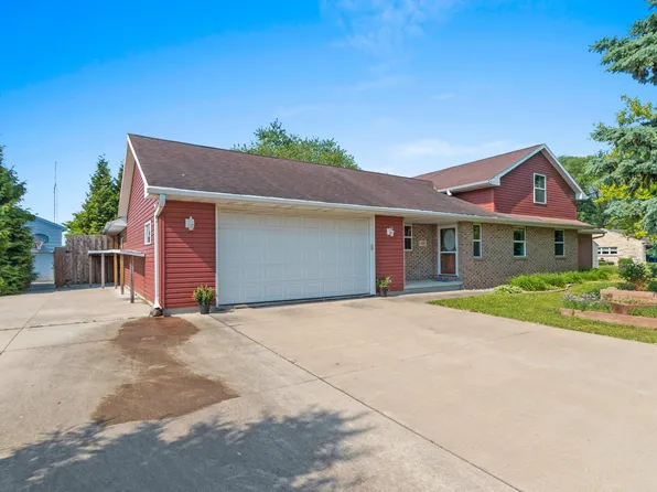 1283 Sundown Ln, De Pere, WI 54115