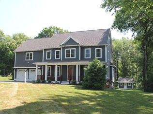 5 Orchard Rd, Bedford, MA 01730