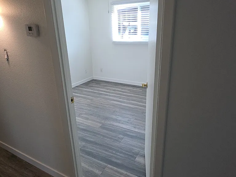 1322 E Broadmor Dr — Photo 11