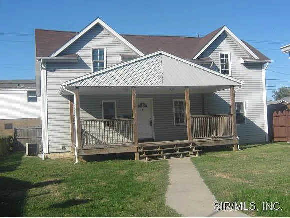 2309 E 25th St photo 1