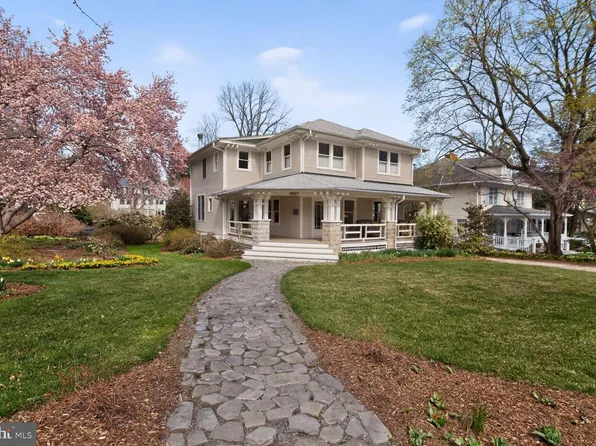 3927 Washington St, Kensington, MD 20895