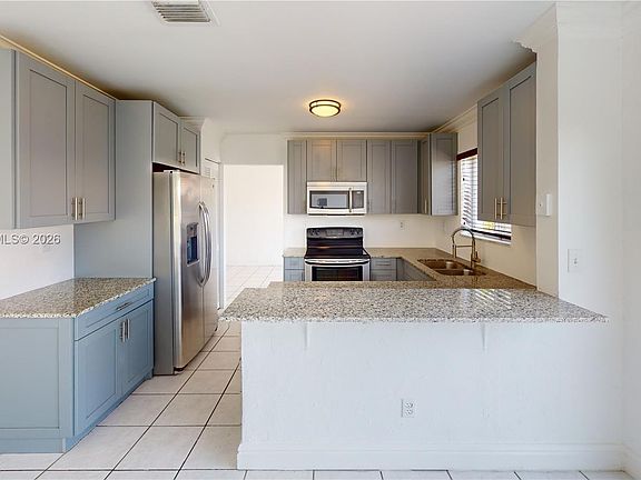4th image of 17343 SW 142nd Pl