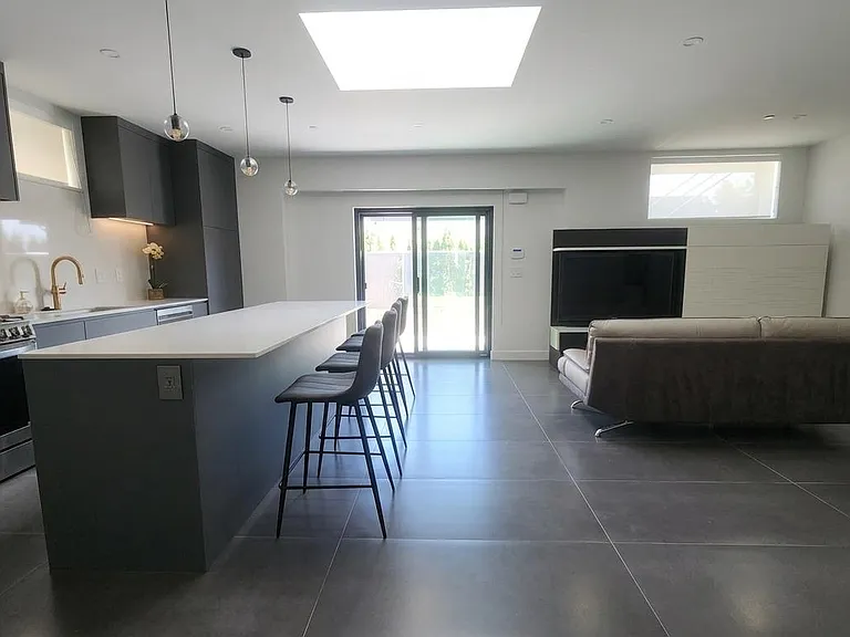 3550 Quesnel Dr #GARDEN LVL — Photo 8