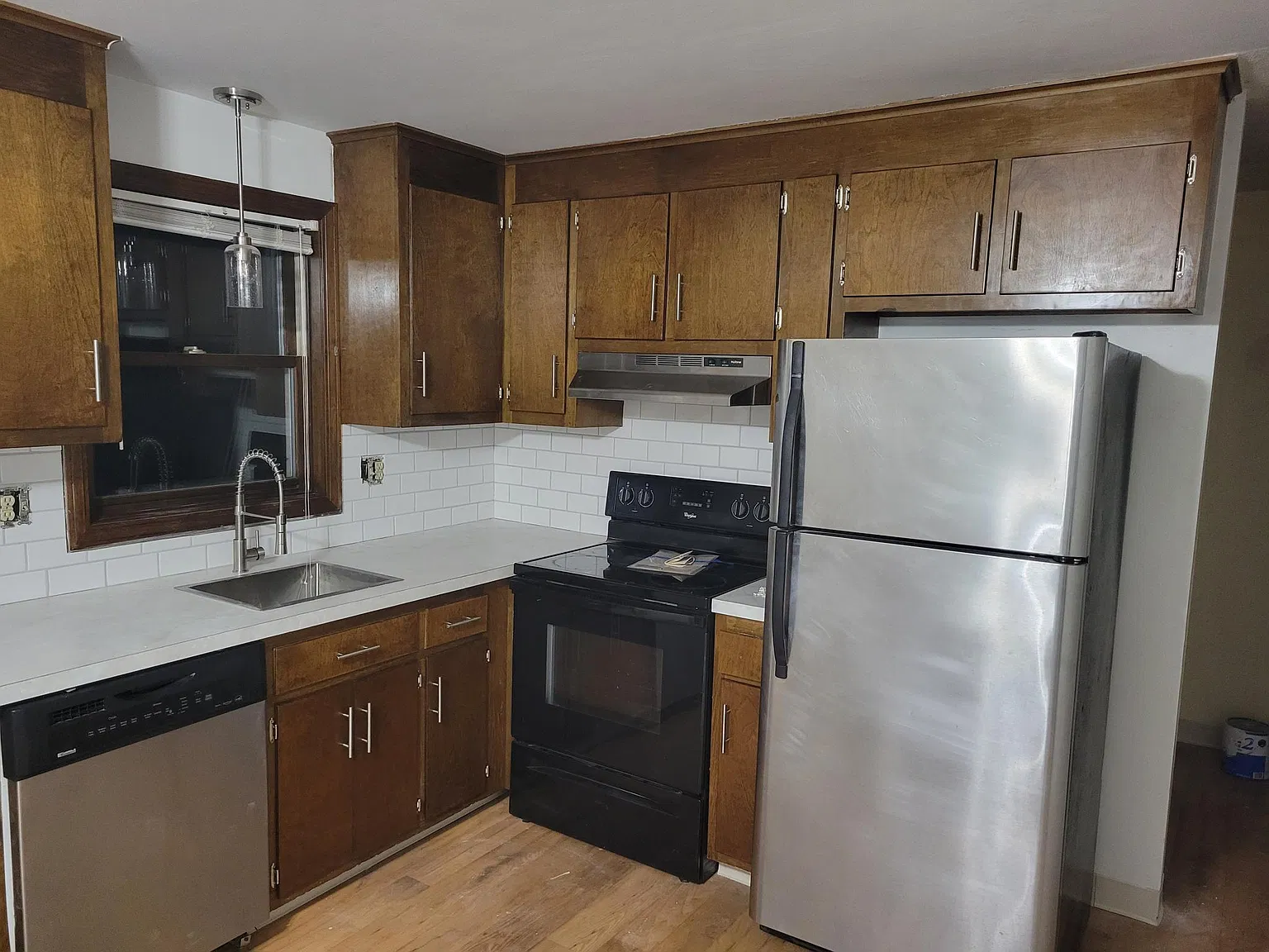 75 Burnham St — Photo 4