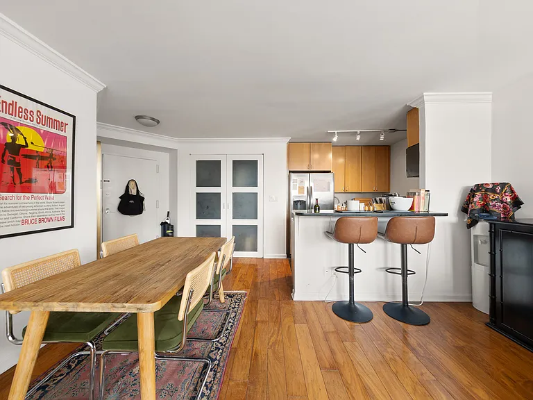 222 W 14th St #11F — Photo 2