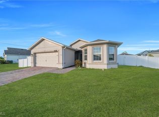 1717 NW 9th Ter, Cape Coral, FL 33993