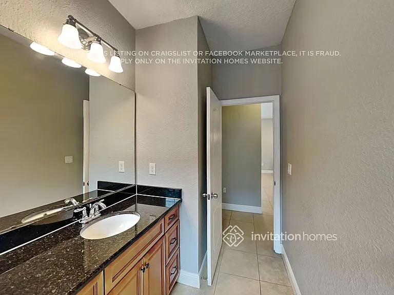 550 Hibiscus Cove Dr — Photo 13