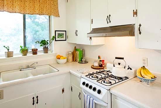 3rd image of 1200 Elm St APT 212