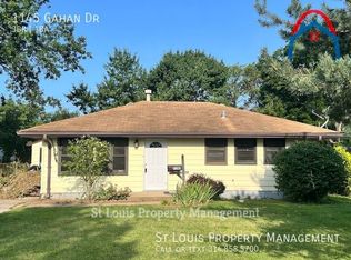1145 Gahan Dr, Florissant, MO