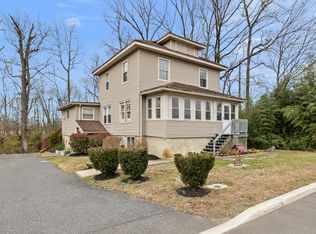 208 Hartford Rd APT B, Mount Laurel, NJ 08054