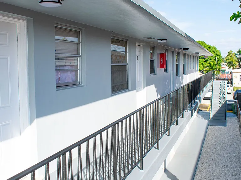 Tito Apartments — Photo 5
