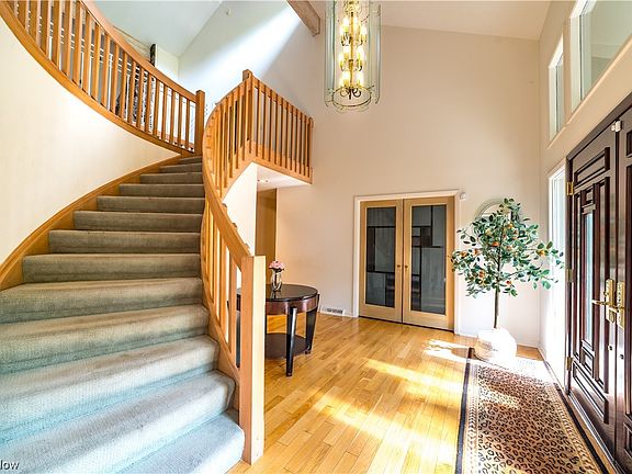 4th image of 2258 Orchard Way