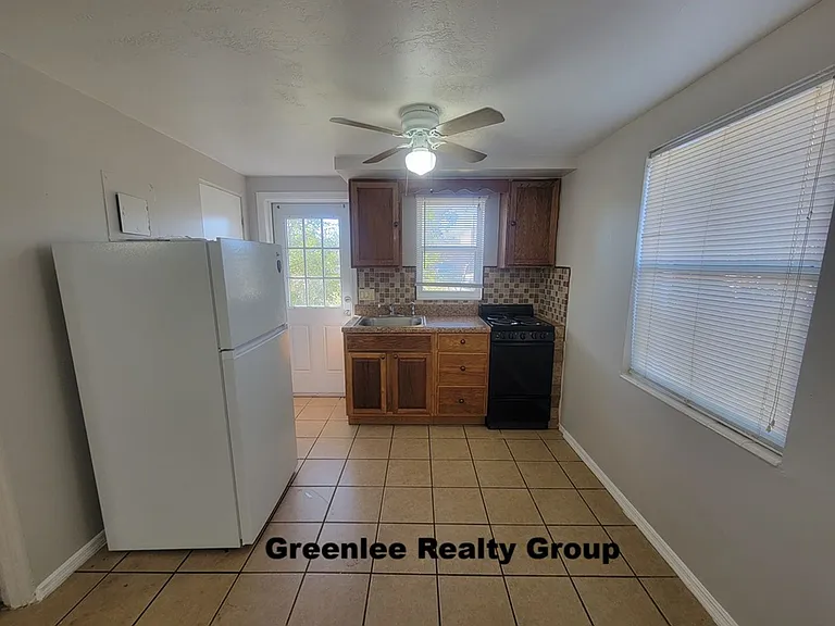 5808 Missouri Ave — Photo 5