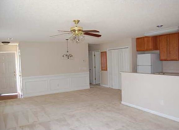 2nd image of 203 Seneca River Dr