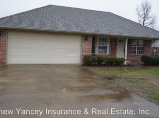 204 N 43rd St, Van Buren, AR 72956