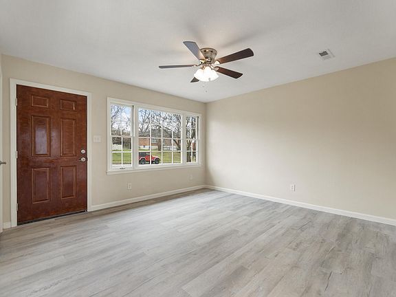 4th image of 3531 Olympia Rd