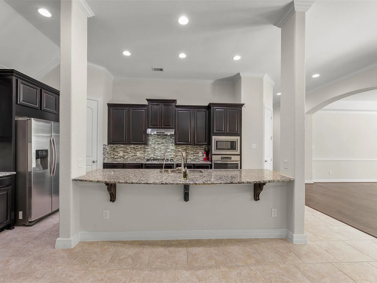 3 bed, 2.5 bath, 2673 sqft, $3,500 — Photo 4