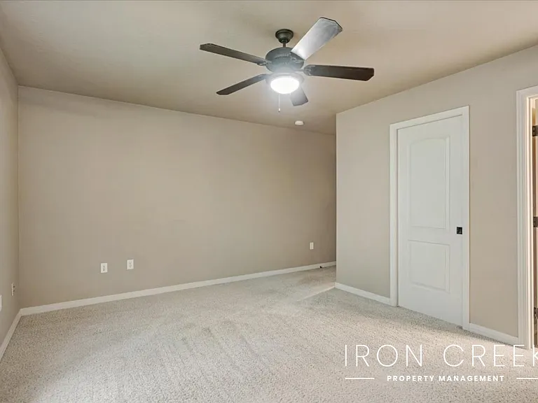 2155 S Amy Ave — Photo 12