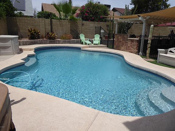 4th image of 3832 E Marconi Ave
