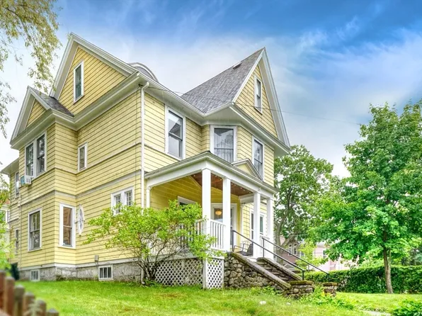 3 Bartlett St, Melrose, MA 02176