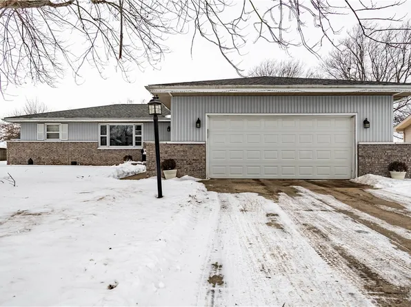 415 Mintler Dr, Mt Zion, IL 62549