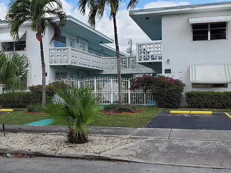 1719 Wiley St #2 — Photo 33