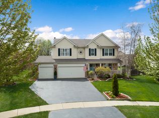 660 Portsmouth Dr, Hampshire, IL 60140