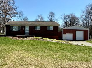 393 Eagle Mill Rd, Butler, PA 16001