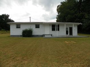 1836 Gainesboro Grade, Cookeville, TN 38501