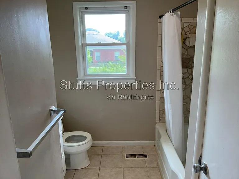 906 King Ave — Photo 10