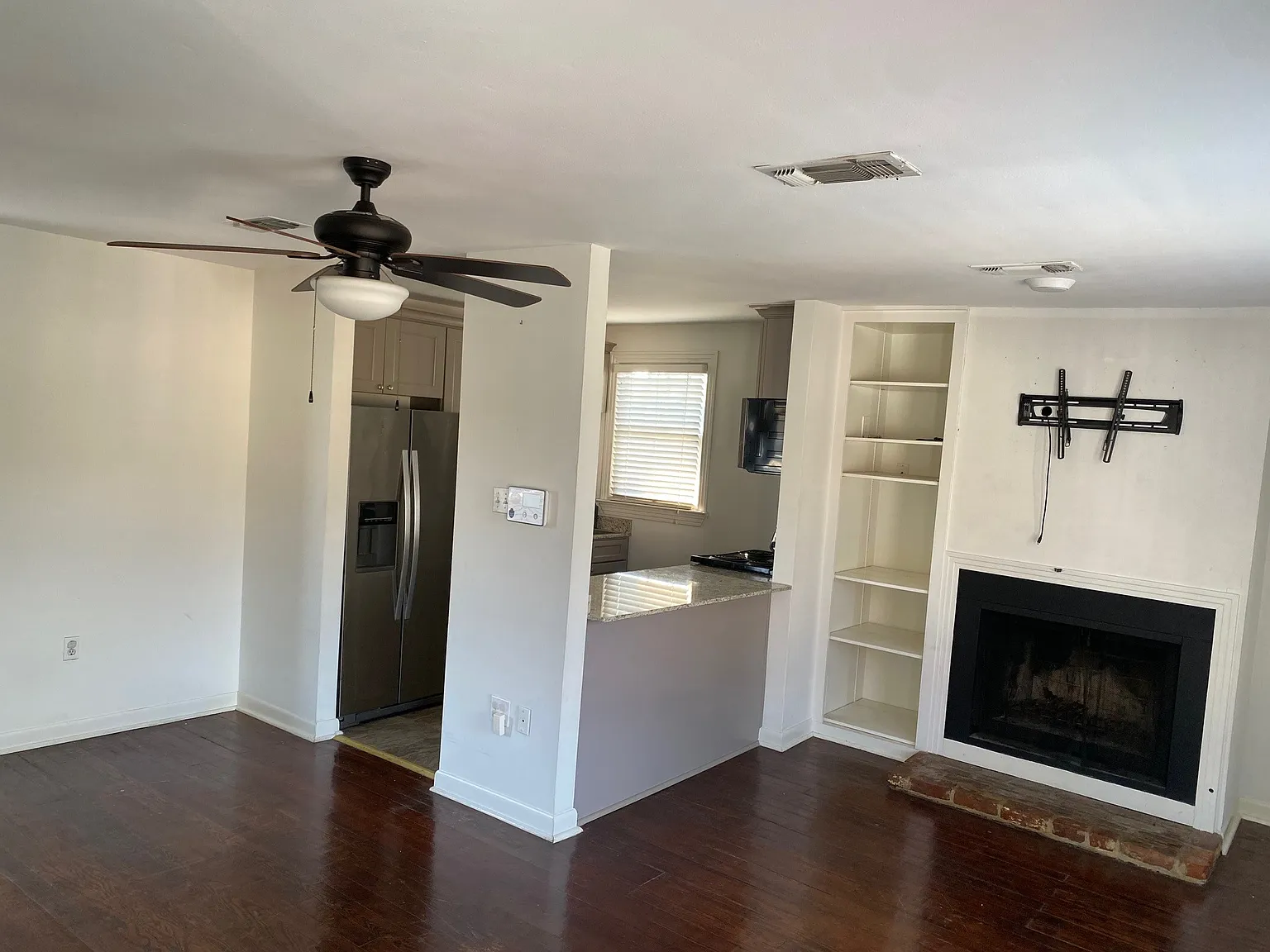 2 bed, $1,500 — Photo 4