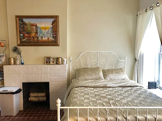 Rented by Lexiti Realty Corp | media 13