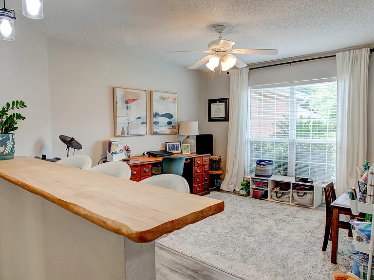 4215 Shadow Ln — Photo 14