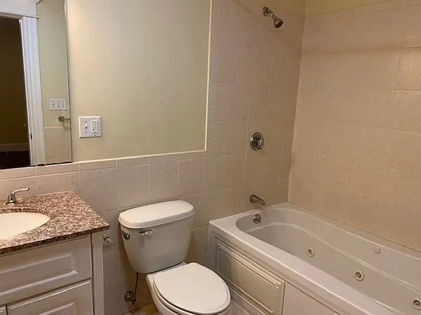 4619 Washington St #1 — Photo 5