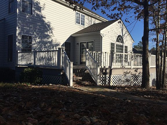 4th image of 3201 Buckingham Dr