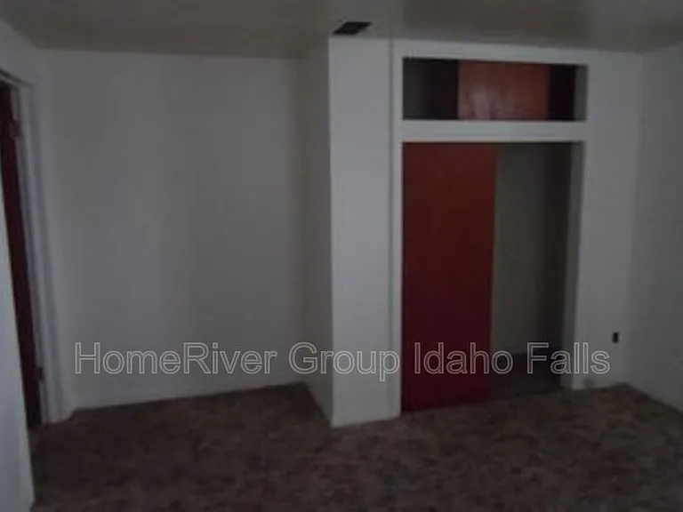 320 2nd St #2 — Photo 3