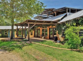 208 Old Potato Rd, Paige, TX 78659