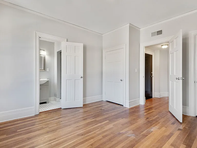 Fort Wood Apartments — Photo 56