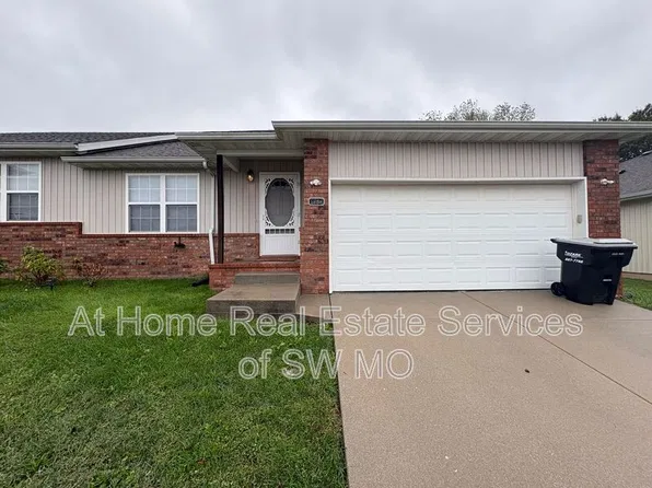 1534 E Kerr St, Springfield, MO 65803