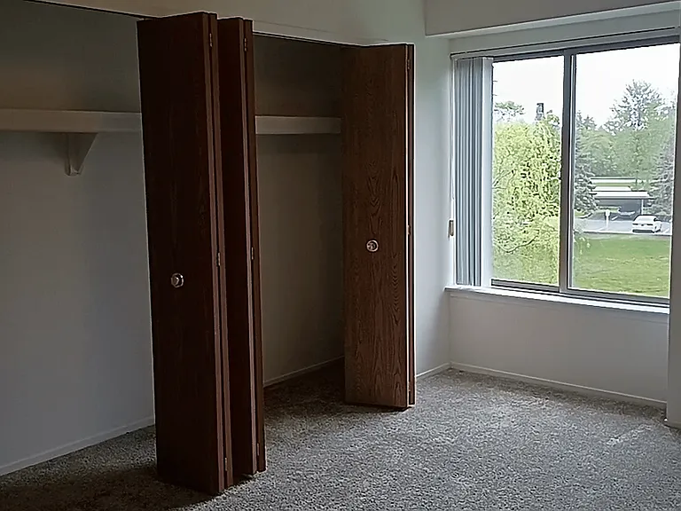 Prentiss Pointe Apartments — Photo 259