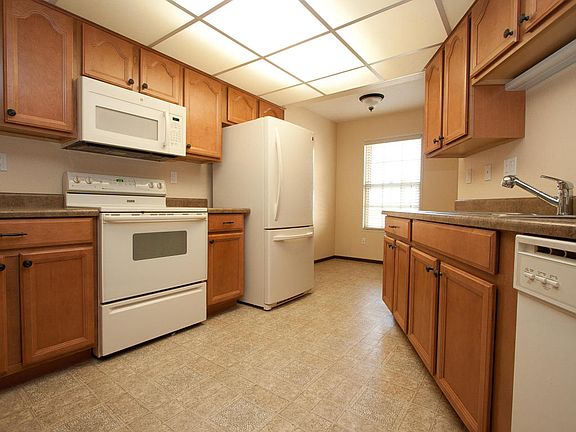 3rd image of 13829 N Del Webb Blvd